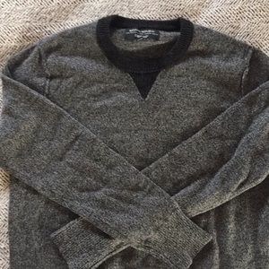 Banana Republic Men’s sweater